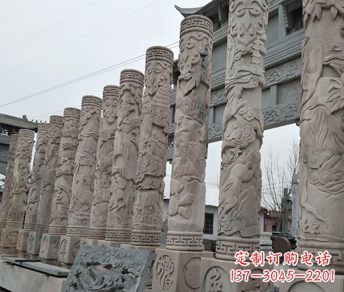 广场景观12生肖石柱