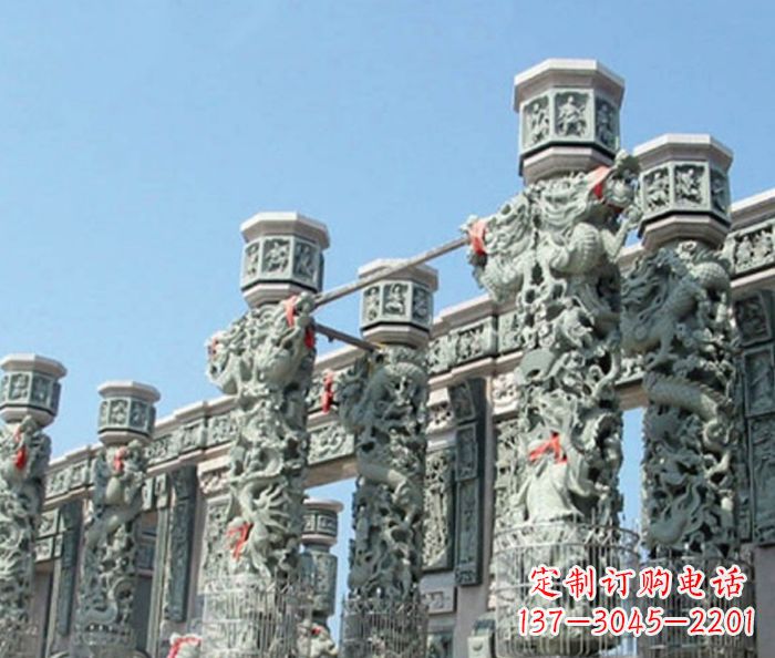 广场景观青石龙柱石雕