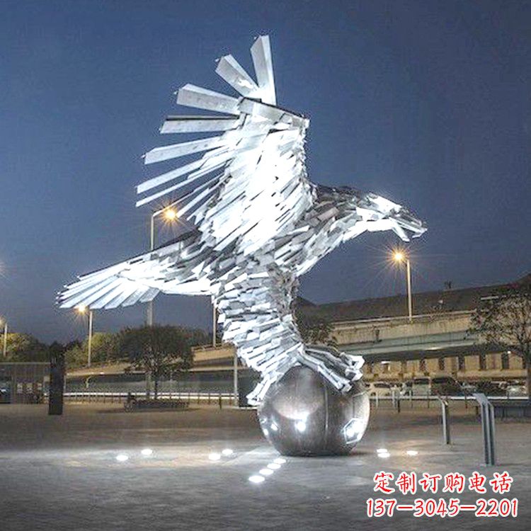广场老鹰不锈钢景观雕塑
