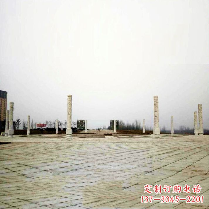 广场历史文化柱