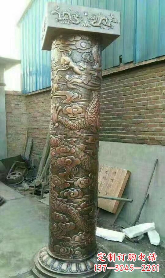 广场龙柱铜雕