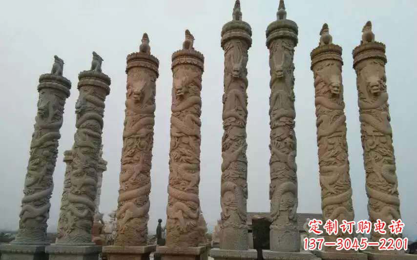 广场盘龙柱石雕1