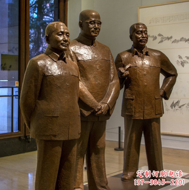 广场三个伟人人物铜雕