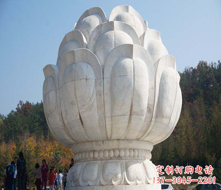 广场石雕荷花景观雕塑