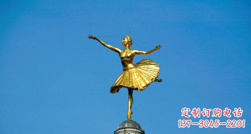 广场跳芭蕾舞的西方女人景观铜雕