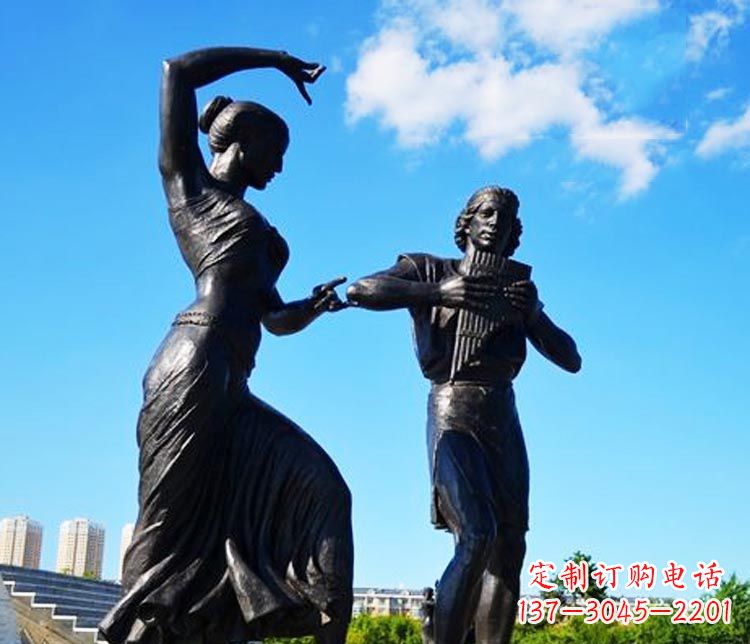 广场西方人物跳舞铜雕