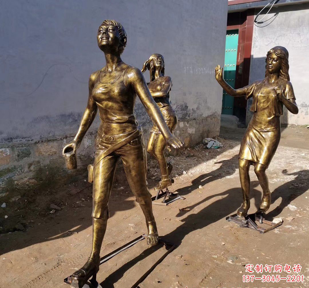 逛街美女人物铜雕