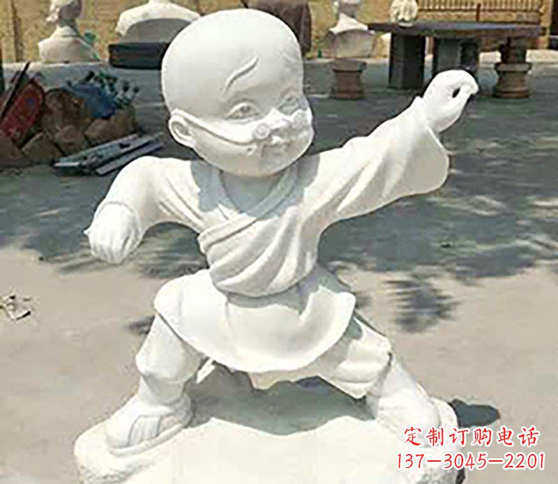 汉白玉摆姿势的小和尚雕塑