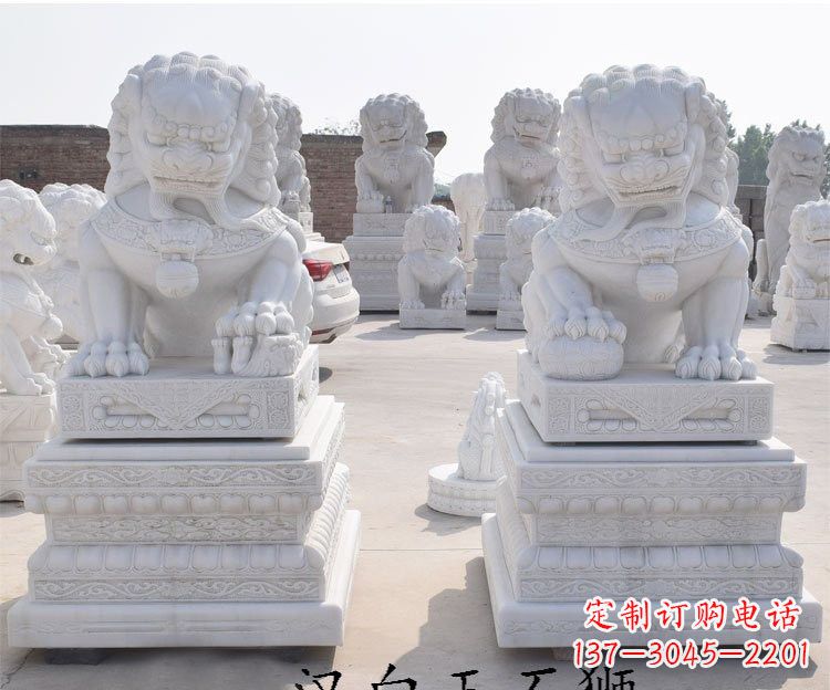 汉白玉看门石狮子