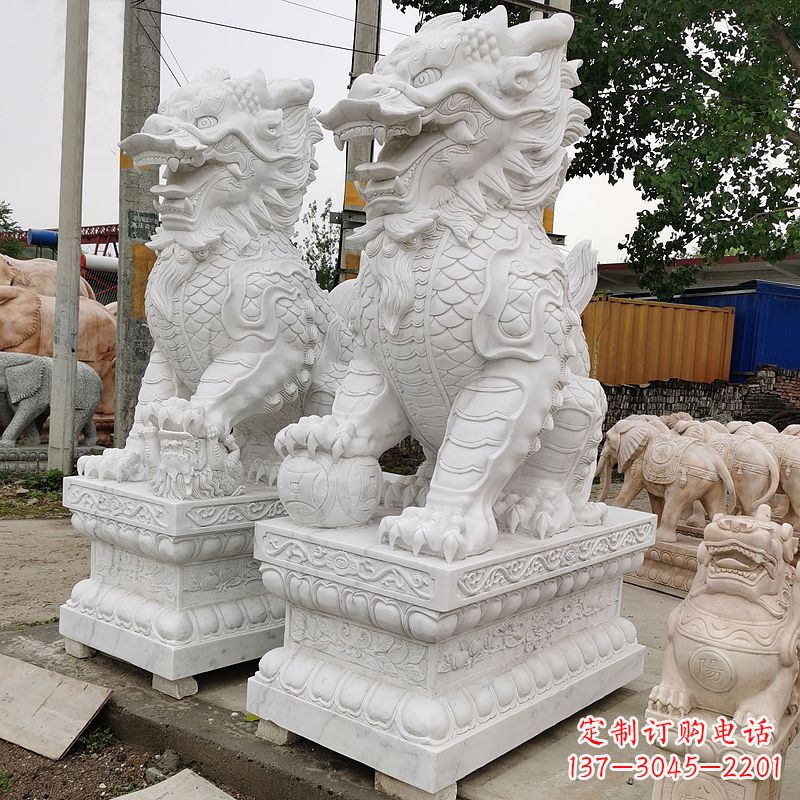 汉白玉石雕麒麟