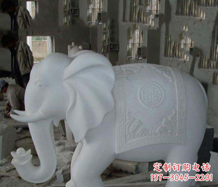 汉白玉招财大象石雕