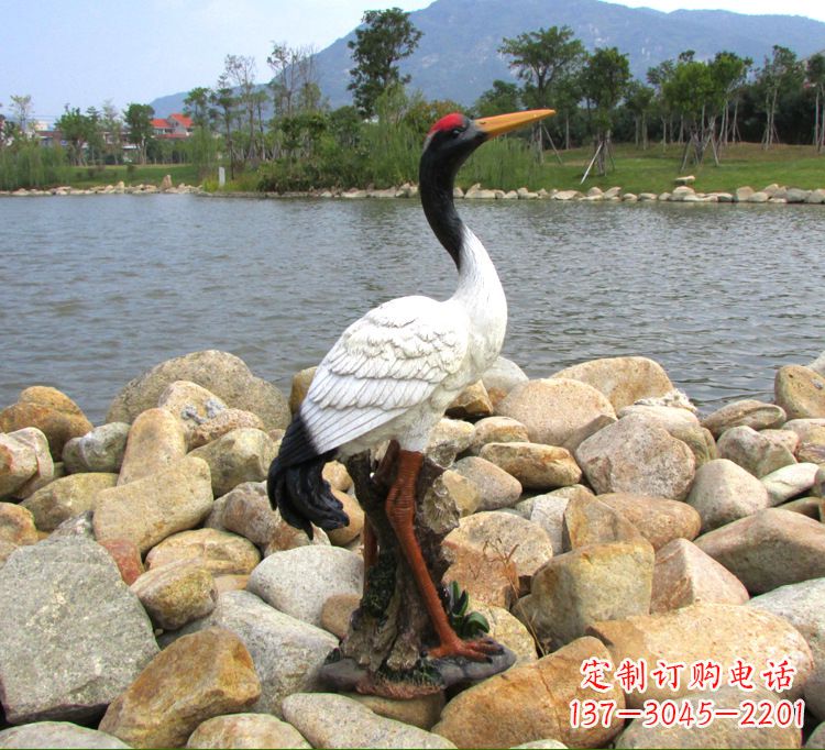鹤鹿同春雕像