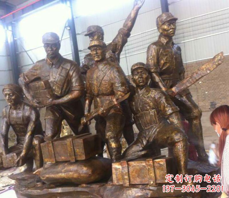 红军打仗铜雕