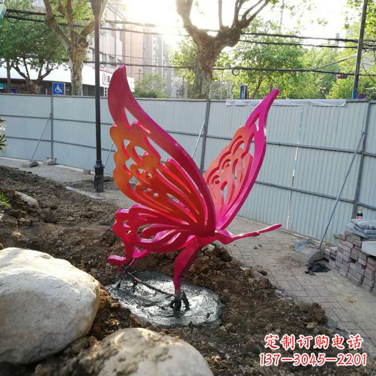 红色不锈钢蝴蝶园林摆件
