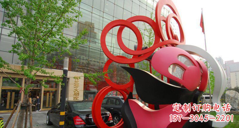 街边不锈钢彩绘脸谱景观雕塑 (2)