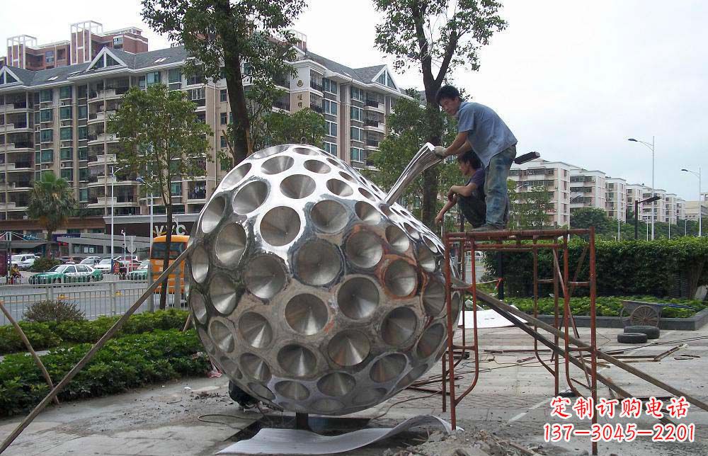 街边不锈钢抽象苹果雕塑