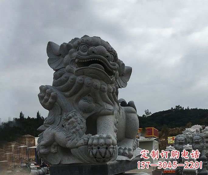 街边景观南方狮子石雕