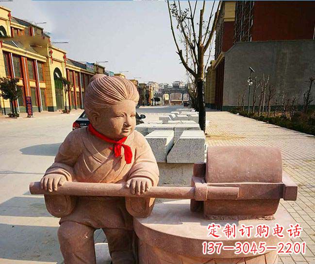 街边景观推碾子人物石雕