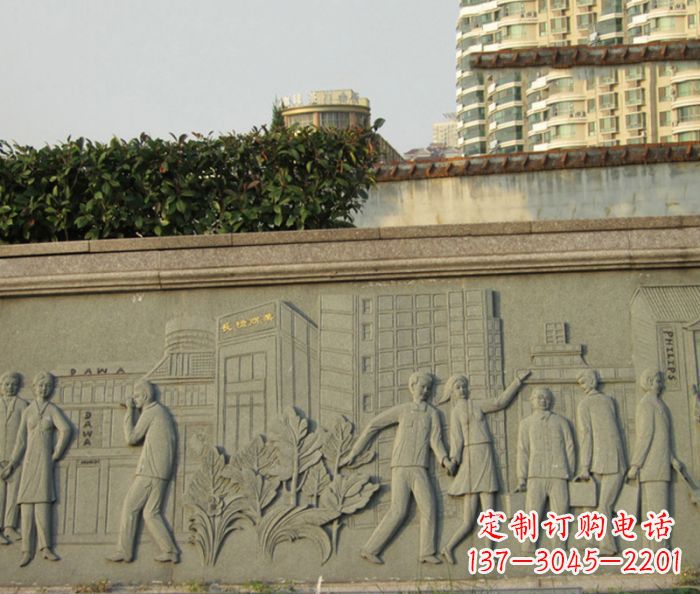 街边砂岩石刻浮雕