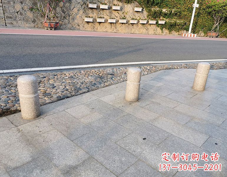 景区广场平台道路路障石柱