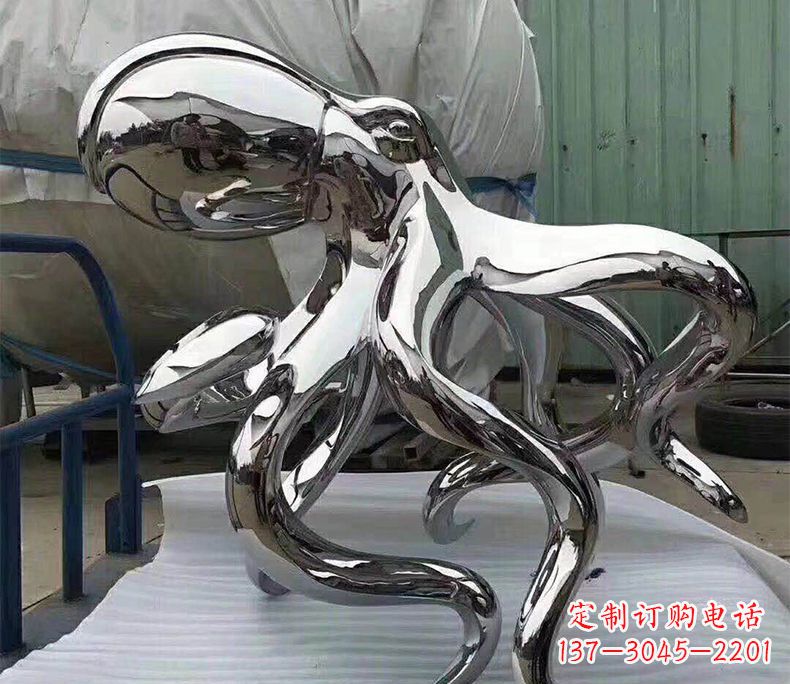 镜面不锈钢章鱼雕塑