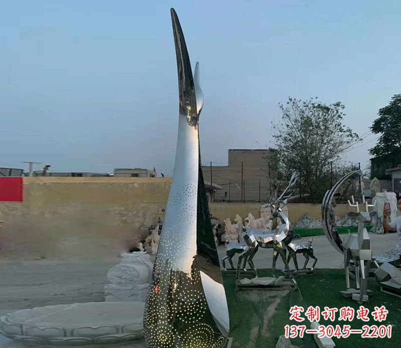 镜面广场不锈钢抽象天鹅雕塑
