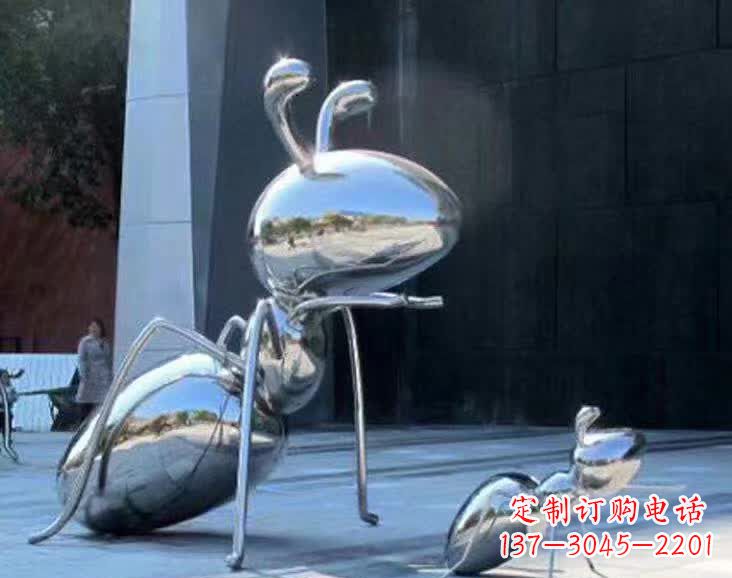 镜面抛光不锈钢蚂蚁雕塑