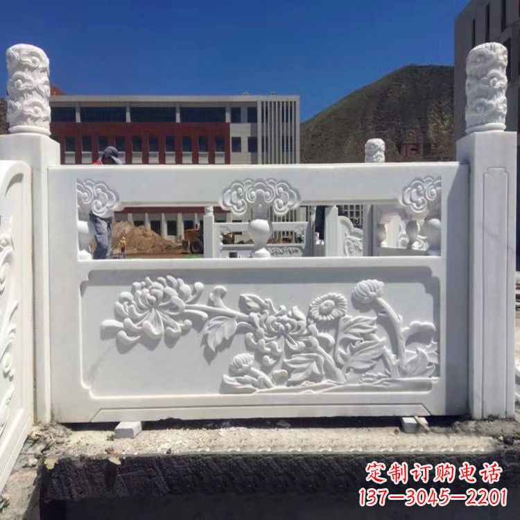 菊花石雕栏板