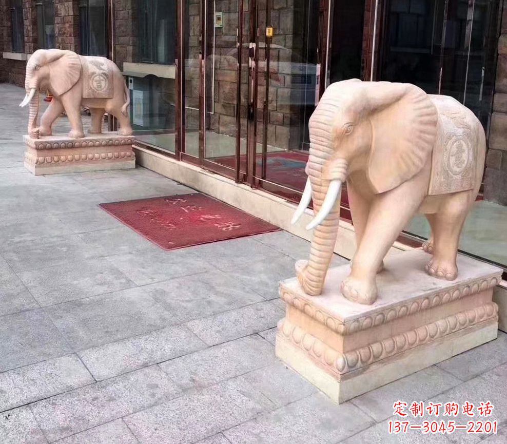 刻绘石雕大象