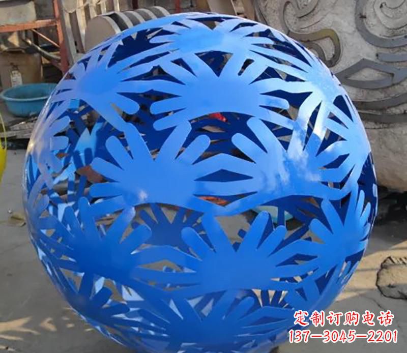 蓝色不锈钢圆球景观雕塑