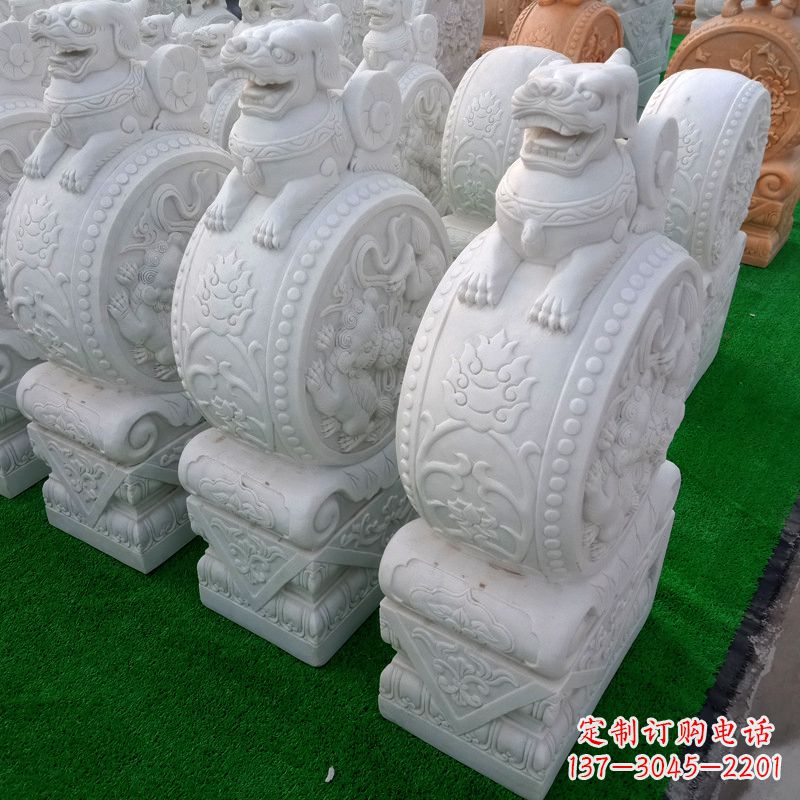 老石雕门墩虎