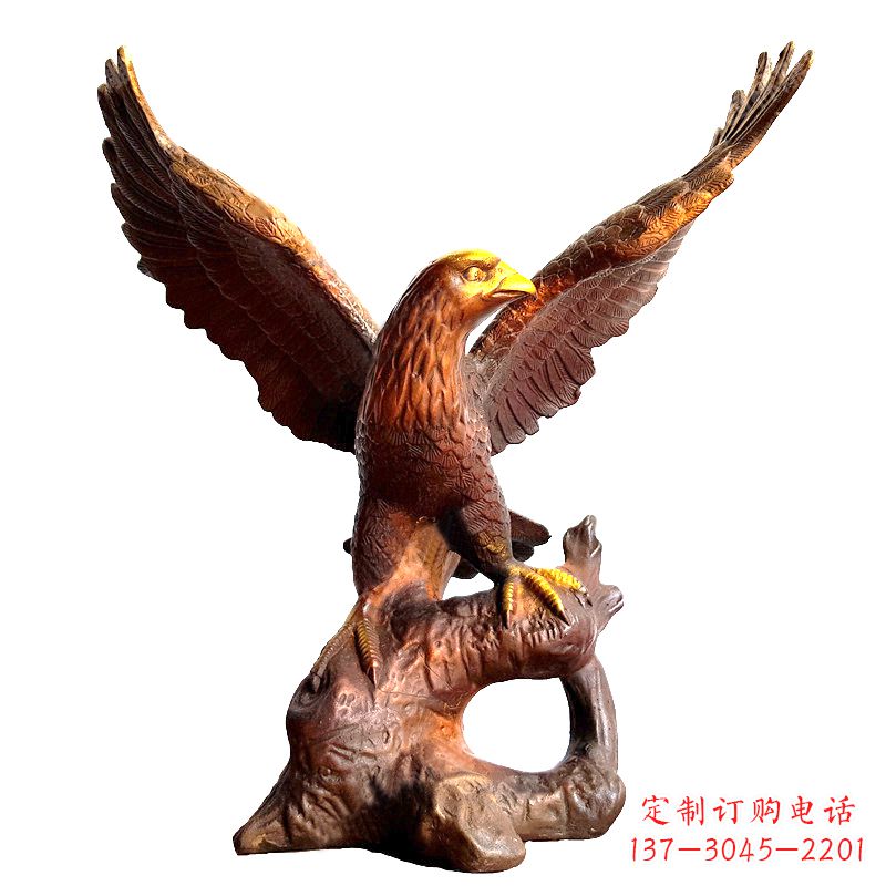 老鹰展翅铜雕