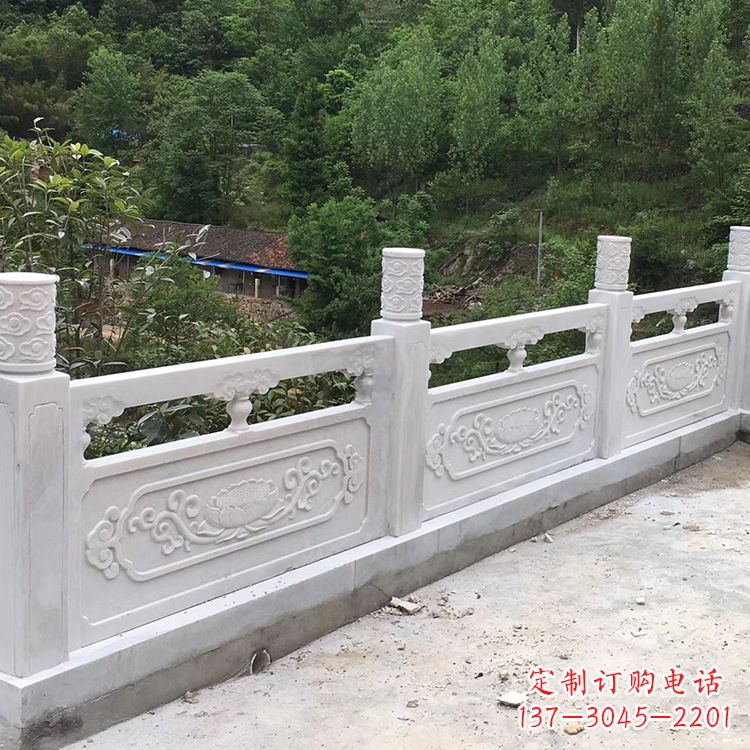 莲花纹石雕栏板护栏
