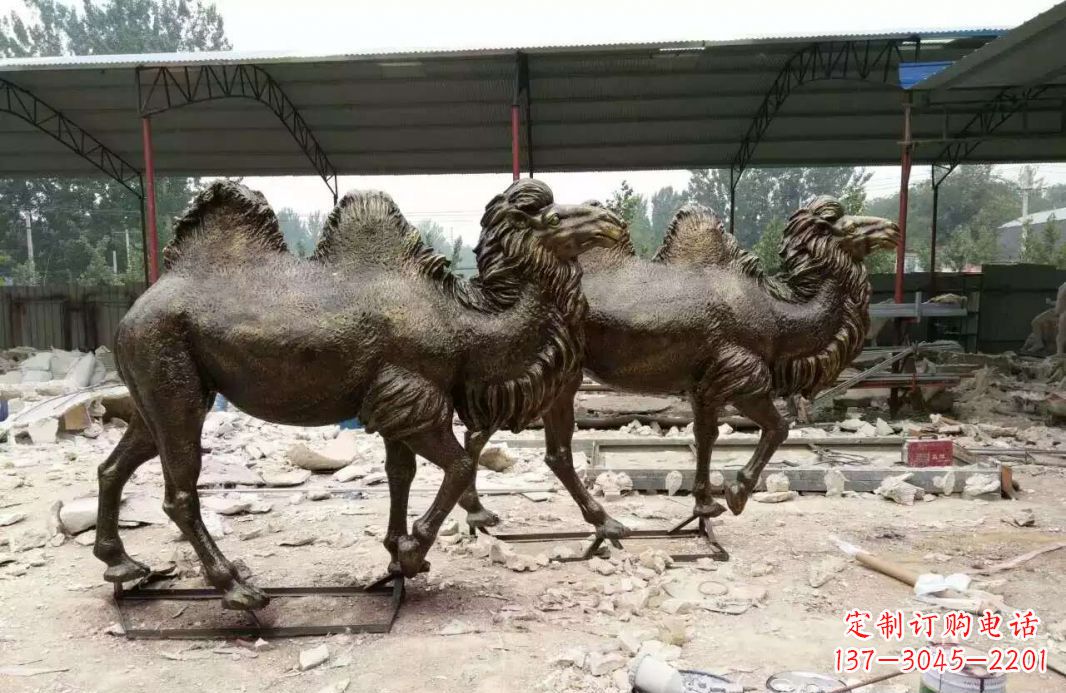 骆驼动物铜雕