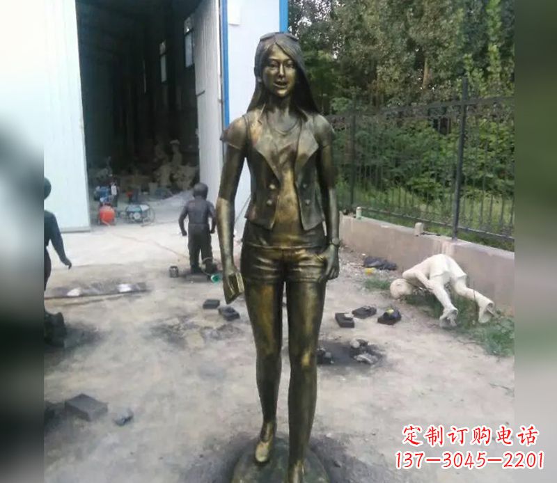 美女人物铜雕