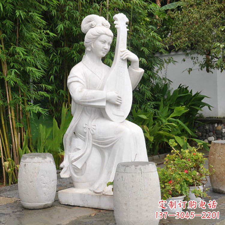 美女王昭君弹琵琶坐像雕塑