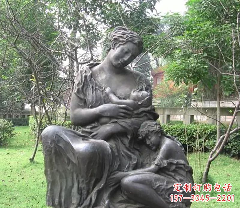 母亲喂奶公园人物铜雕