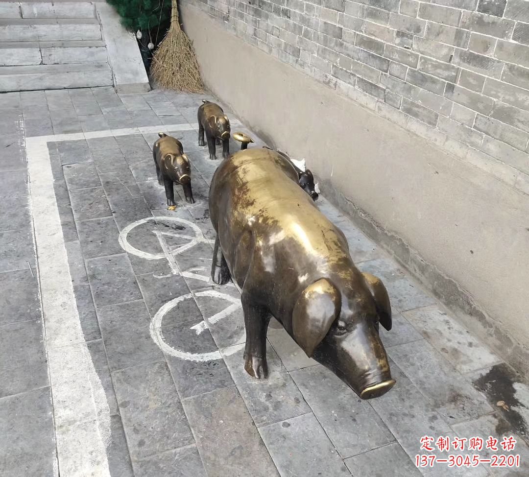 母子猪铜雕