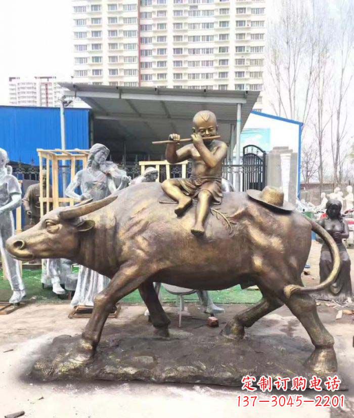 牧童骑在牛背吹笛人物儿童铜雕