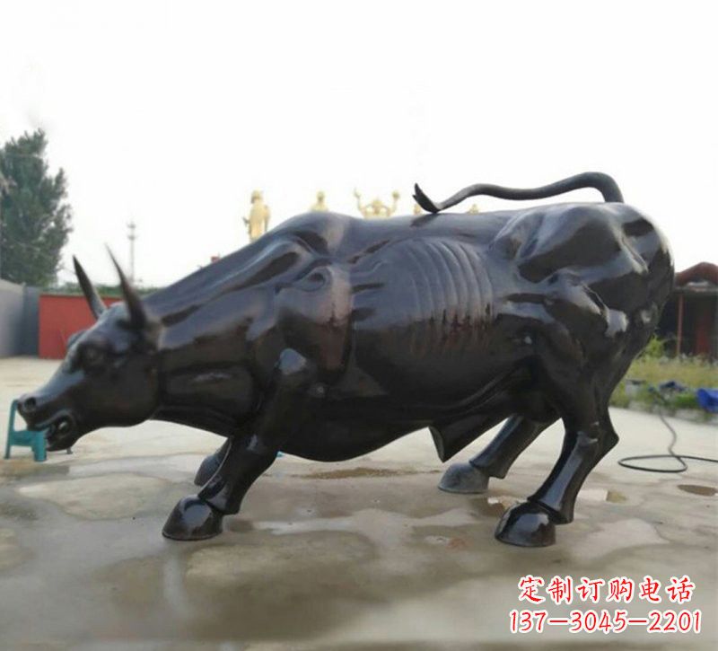 牛的铜雕像