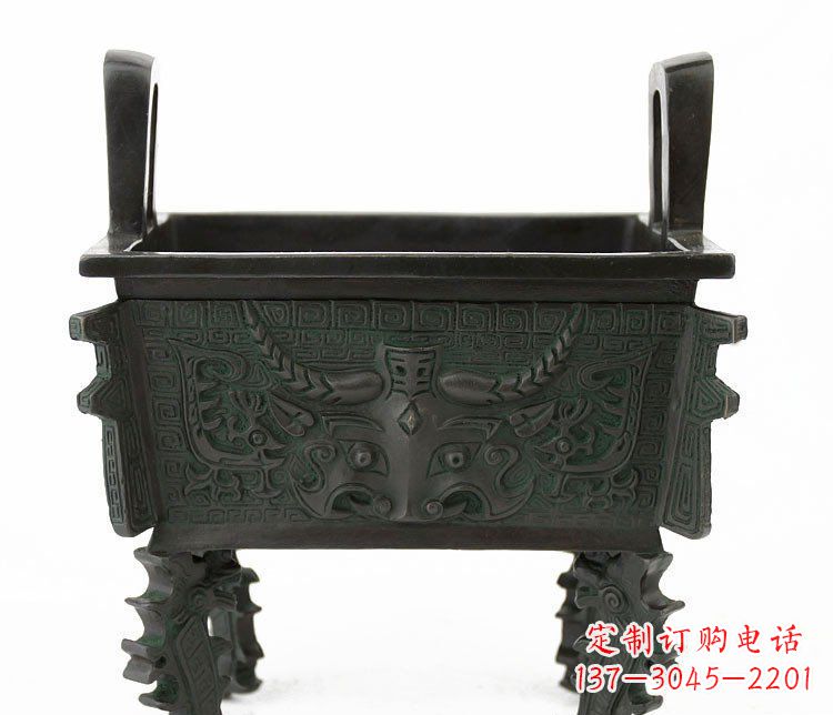 牛头铜鼎铜雕
