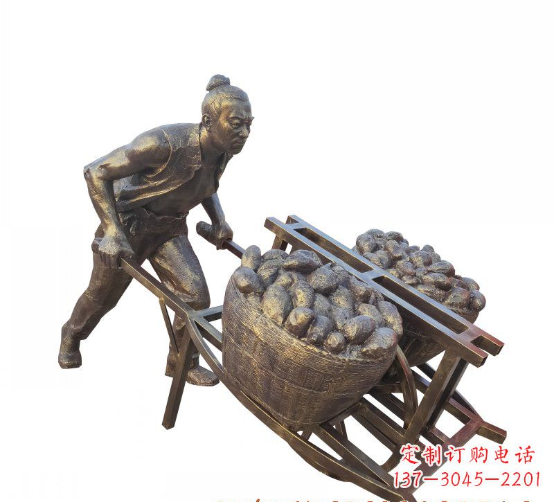 农耕推车人物铜雕