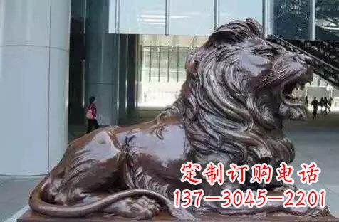 趴着的狮子铜雕