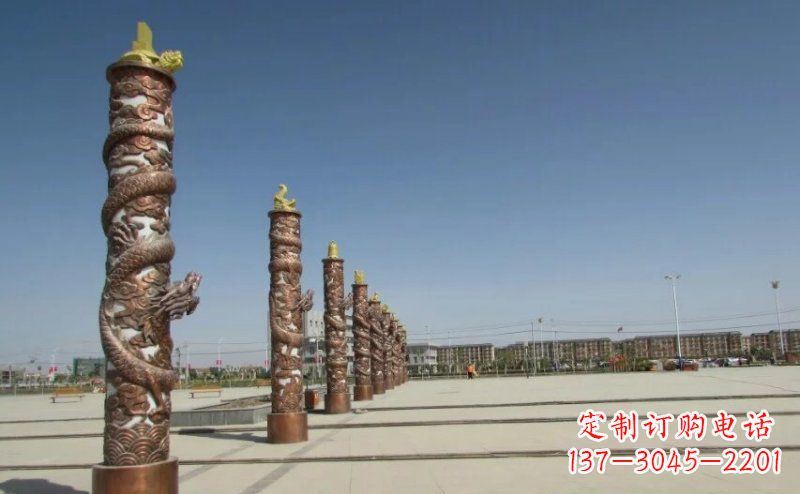 盘龙柱广场柱子铜雕