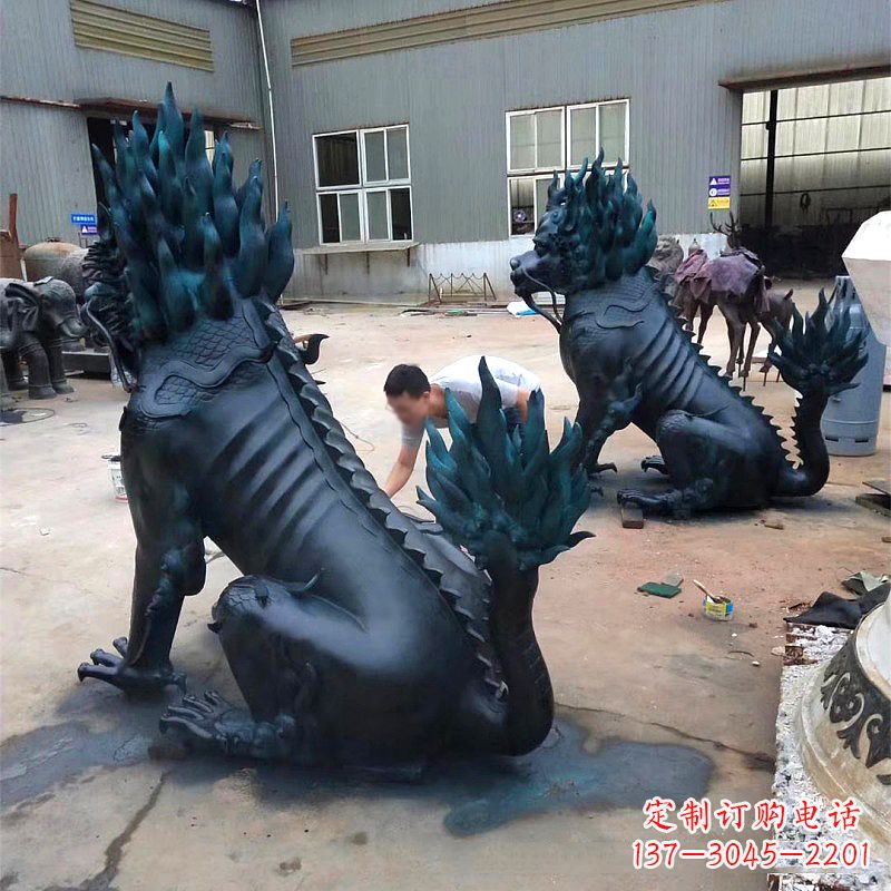 喷漆麒麟铜雕