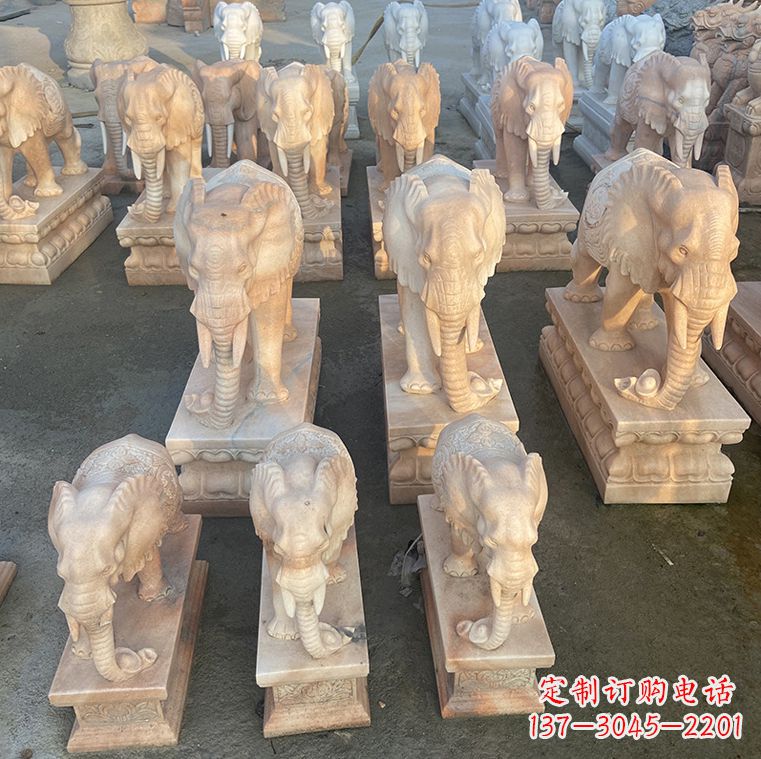 翘鼻大象石雕