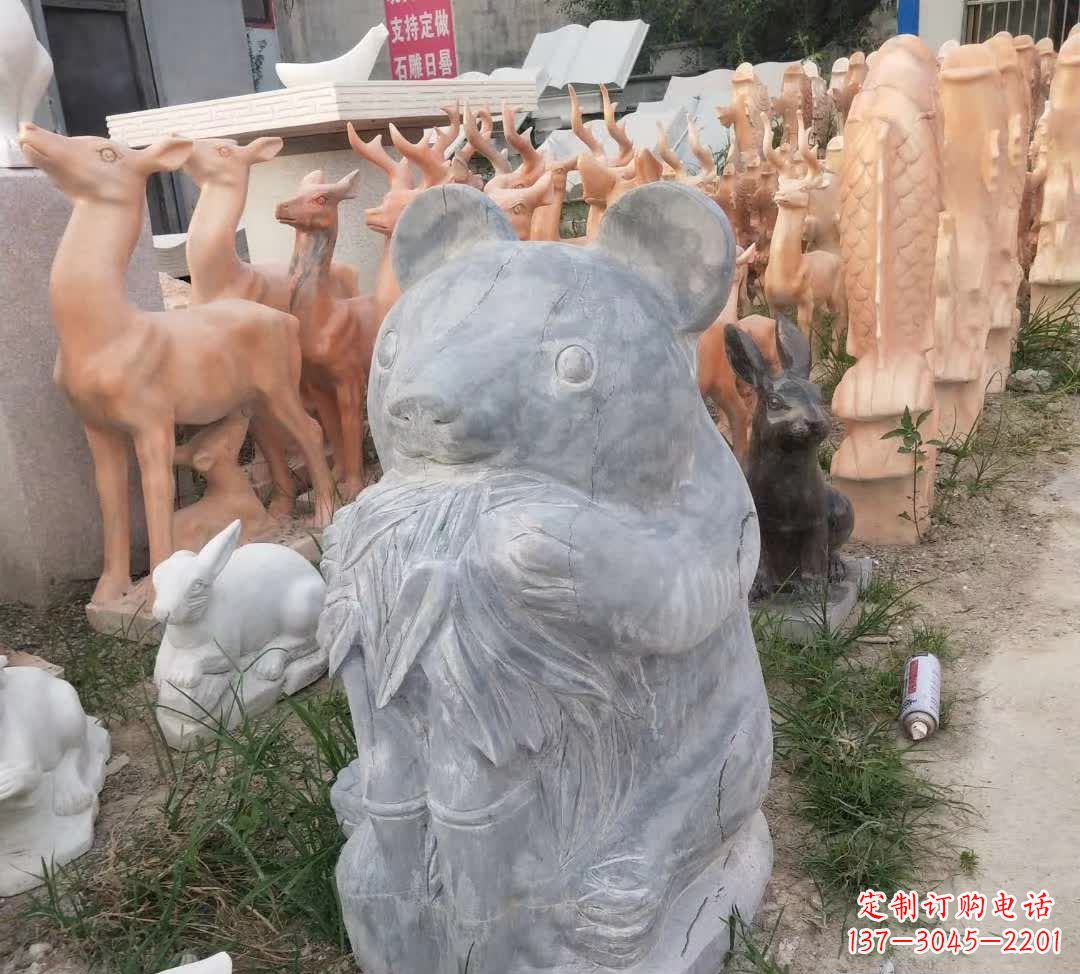 青石动物熊猫雕塑