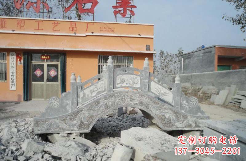 青石仿古拱桥