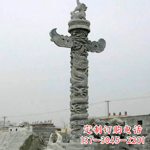 青石华表石柱子