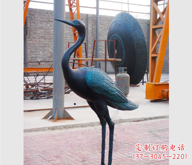青铜动物仙鹤雕塑